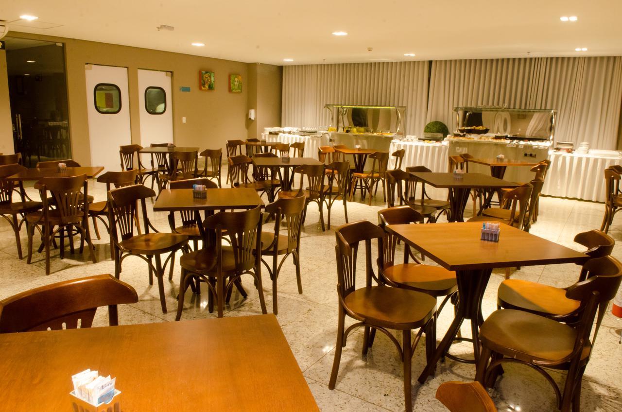 维勒塞莱斯蒂纳活动公寓式酒店 贝洛哈里桑塔 外观 照片